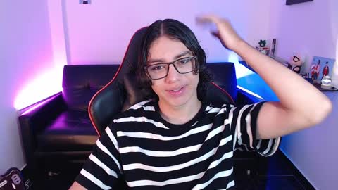 Snapshot of malik_harrison_ chatting on 01/02/25, 03:08 Malik online show from 01/02/25, 03:08