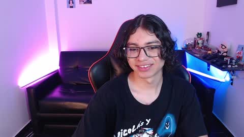 Snapshot of malik_harrison_ chatting on 01/14/25, 04:18 Malik online show from 01/14/25, 04:18