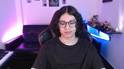 Snapshot of malik_harrison_ chatting on 02/13/25, 12:21 Malik online show from 02/13/25, 12:21