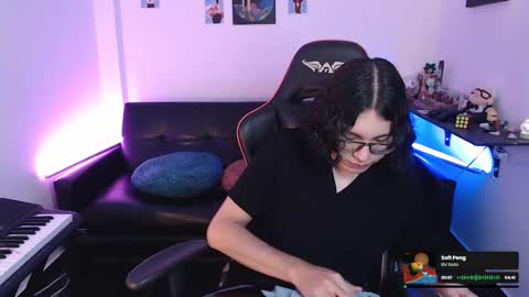 Snapshot of malik_harrison_ chatting on 02/28/25, 06:20 Malik online show from 02/28/25, 06:20