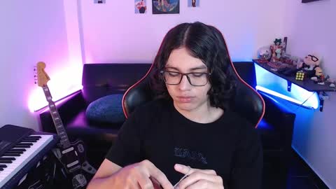 Snapshot of malik_harrison_ chatting on 03/06/25, 05:00 Malik online show from 03/06/25, 05:00