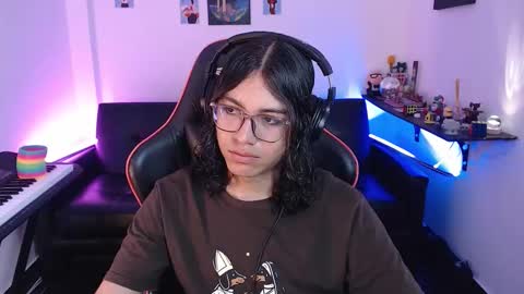 Snapshot of malik_harrison_ chatting on 11/04/25, 05:45 Malik online show from 11/04/25, 05:45