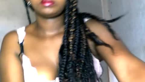 Snapshot of malinah01 chatting on 12/10/24, 05:17 malinah01 online show from 12/10/24, 05:17