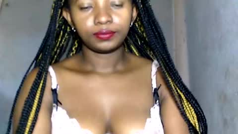 Snapshot of malinah01 chatting on 01/08/25, 12:58 malinah01 online show from 01/08/25, 12:58