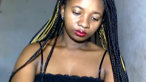 Snapshot of malinah01 chatting on 01/09/25, 04:08 malinah01 online show from 01/09/25, 04:08