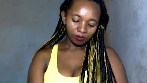 Snapshot of malinah01 chatting on 01/12/25, 12:33 malinah01 online show from 01/12/25, 12:33