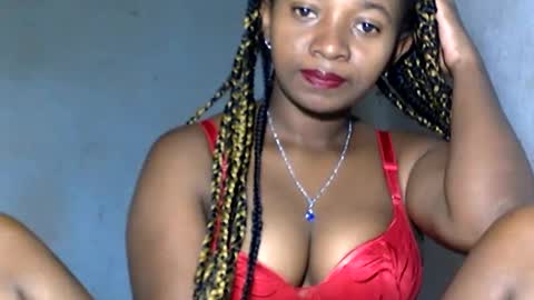 Snapshot of malinah01 chatting on 01/23/25, 04:19 malinah01 online show from 01/23/25, 04:19