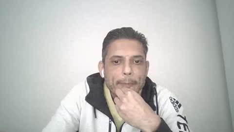 Snapshot of malledepampa chatting on 11/16/25, 02:33 malledepampa online show from 11/16/25, 02:33