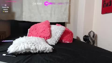 Snapshot of malory_golosa chatting on 01/06/25, 01:53 Malory online show from 01/06/25, 01:53