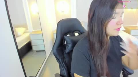 Snapshot of malu_03x chatting on 10/01/25, 03:01 M A L U online show from 10/01/25, 03:01