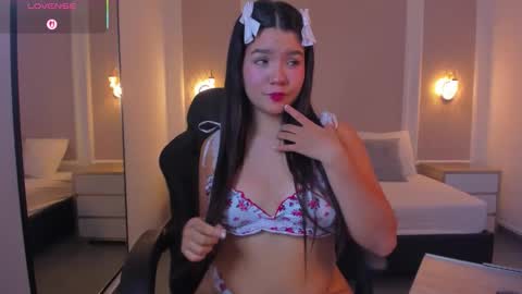 Snapshot of malu_03x chatting on 10/24/25, 02:52 M A L U online show from 10/24/25, 02:52