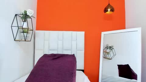 Snapshot of malu_hot69 chatting on 10/13/25, 11:43 Malu online show from 10/13/25, 11:43