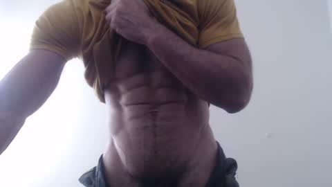 Snapshot of maluma4you chatting on 10/19/25, 01:56 maluma4you online show from 10/19/25, 01:56