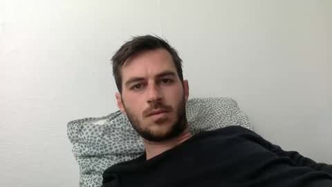 Snapshot of mamattv chatting on 03/01/25, 12:12 mamattv online show from 03/01/25, 12:12