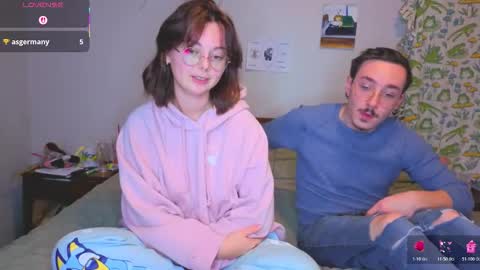 MamiCloudz online show from 11/22/25, 01:37