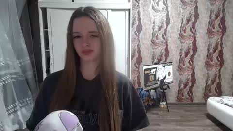 Snapshot of mamie_trish chatting on 02/24/25, 05:09 Mamie Trish online show from 02/24/25, 05:09