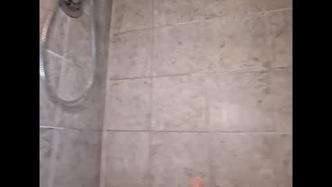 Snapshot of man1festit chatting on 09/28/25, 08:47 man1festit online show from 09/28/25, 08:47