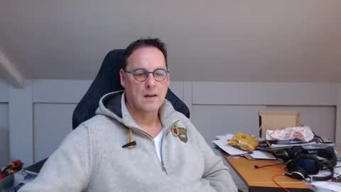 Snapshot of man2havefun chatting on 12/31/24, 01:08 man2havefun online show from 12/31/24, 01:08