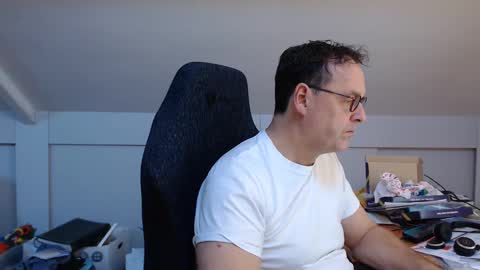 Snapshot of man2havefun chatting on 01/02/25, 12:24 man2havefun online show from 01/02/25, 12:24