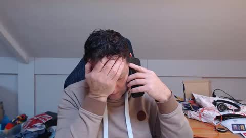 Snapshot of man2havefun chatting on 01/08/25, 01:31 man2havefun online show from 01/08/25, 01:31