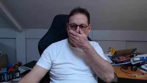 Snapshot of man2havefun chatting on 02/07/25, 12:28 man2havefun online show from 02/07/25, 12:28