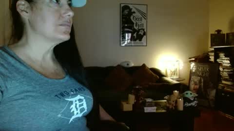 Snapshot of mandaloriangirlsfight chatting on 10/10/25, 06:18 mandaloriangirlsfight online show from 10/10/25, 06:18