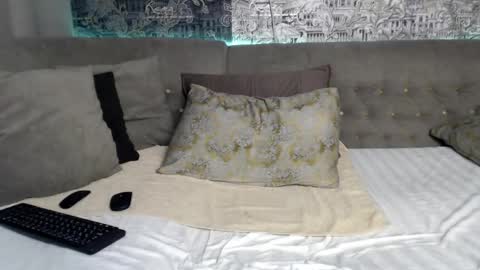 Snapshot of mandy_foxxx chatting on 02/21/25, 01:22 Mandy online show from 02/21/25, 01:22