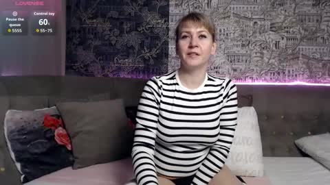 Snapshot of mandy_foxxx chatting on 11/07/25, 11:21 Mandy online show from 11/07/25, 11:21