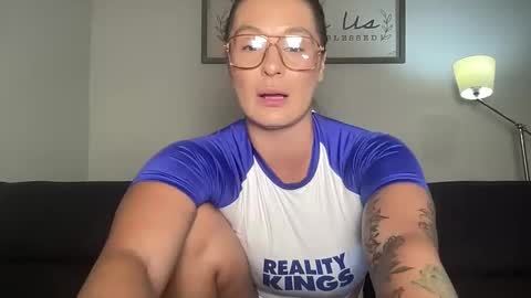 Mandy online show from 10/31/25, 01:17