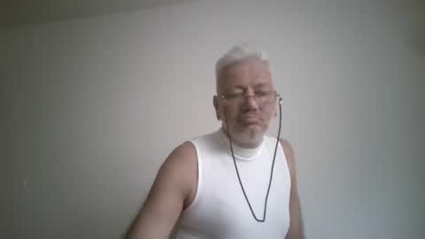 Snapshot of mandywinger chatting on 01/07/25, 10:43 mandywinger online show from 01/07/25, 10:43