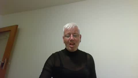 Snapshot of mandywinger chatting on 09/24/25, 05:38 mandywinger online show from 09/24/25, 05:38
