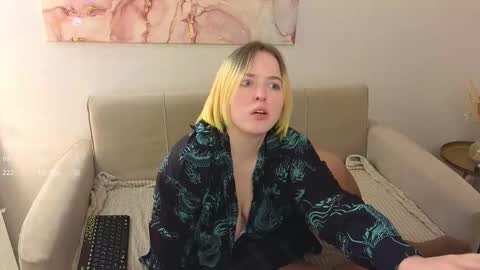 Snapshot of manic_pixie_ chatting on 02/11/25, 02:24 manic_pixie_ online show from 02/11/25, 02:24