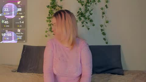 Snapshot of manic_pixie_ chatting on 09/13/25, 06:18 manic_pixie_ online show from 09/13/25, 06:18