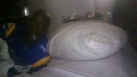 Snapshot of manpntheprowll chatting on 10/08/25, 07:33 manontheprowll online show from 10/08/25, 07:33