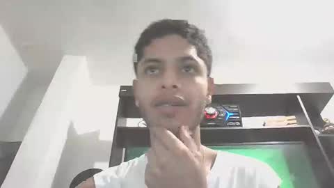 Snapshot of manuel444rl chatting on 02/12/25, 05:48 Manuel RL online show from 02/12/25, 05:48