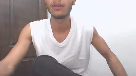 Snapshot of manuel444rl chatting on 02/12/25, 08:50 Manuel RL online show from 02/12/25, 08:50