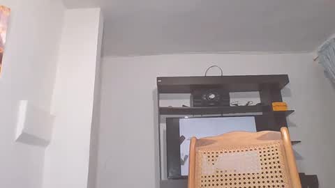 Snapshot of manuel444rl chatting on 02/27/25, 10:20 Manuel RL online show from 02/27/25, 10:20
