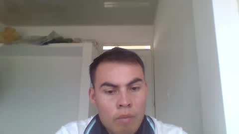 Snapshot of manuel9810 chatting on 02/19/25, 08:10 manuel9810 online show from 02/19/25, 08:10