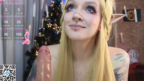 Snapshot of mao_me_meow chatting on 12/28/24, 11:19 Sasha online show from 12/28/24, 11:19