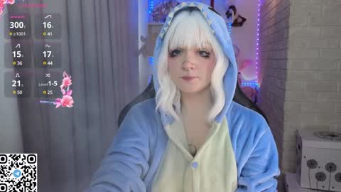 Snapshot of mao_me_meow chatting on 01/10/25, 07:57 Sasha online show from 01/10/25, 07:57