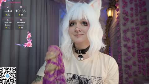 Snapshot of mao_me_meow chatting on 01/18/25, 08:10 Sasha online show from 01/18/25, 08:10