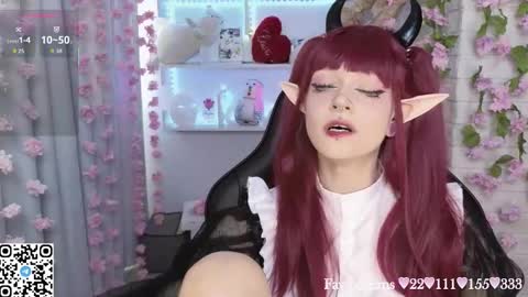 Snapshot of mao_me_meow chatting on 10/05/25, 08:34 Sasha online show from 10/05/25, 08:34