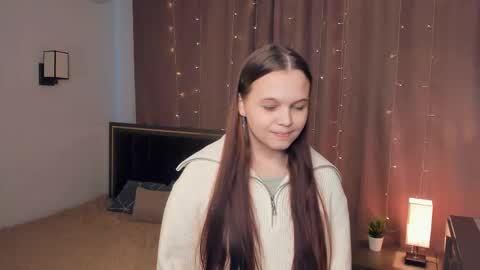 Snapshot of maoserbus chatting on 11/05/25, 09:20 Glowworm online show from 11/05/25, 09:20