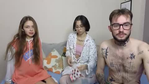 Snapshot of mar7gan chatting on 10/26/25, 02:28 mar7gan online show from 10/26/25, 02:28