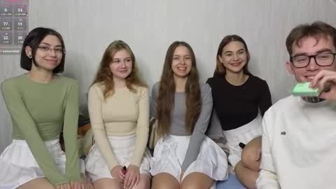 Snapshot of mar7gan chatting on 11/03/25, 04:14 mar7gan online show from 11/03/25, 04:14