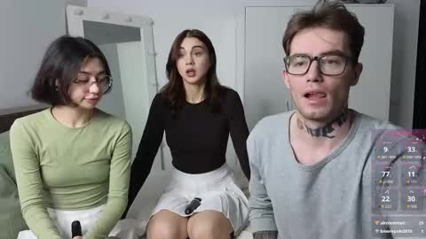 Snapshot of mar7gan chatting on 11/27/25, 06:04 mar7gan online show from 11/27/25, 06:04