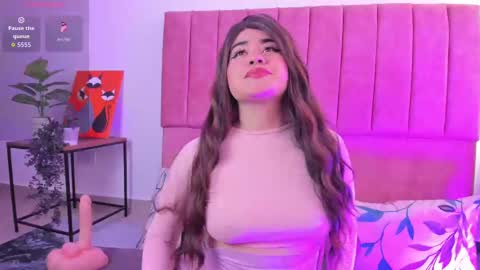 Mara online show from 10/06/25, 07:33