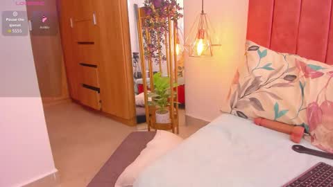 Mara online show from 10/25/25, 05:19