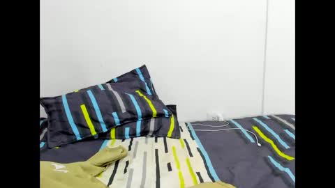 mara online show from 10/21/25, 06:08