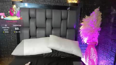 maraa_rivera online show from 10/30/25, 07:25